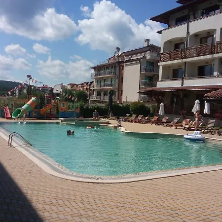 Aparthotel Complex 3*